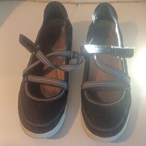 earth Origins Velcro Strappy Black Mary Jane Comfy White Sole Sneaker Size 8
